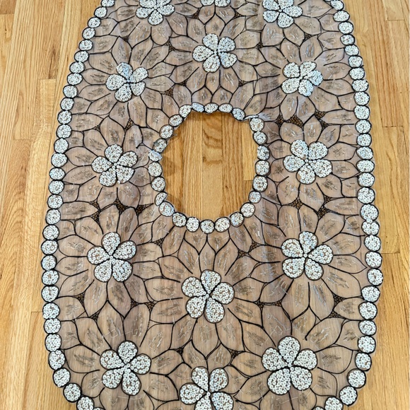 Source Unknown Black and Silver Floral Cape/Collar  with lots of beading - Picture 8 of 9